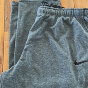 NWT NIKE Men's Jogger Pants